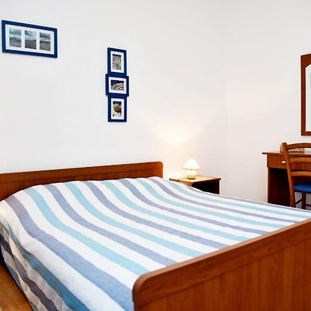 Apartmani Novotny Plavi Banjol Esterno foto