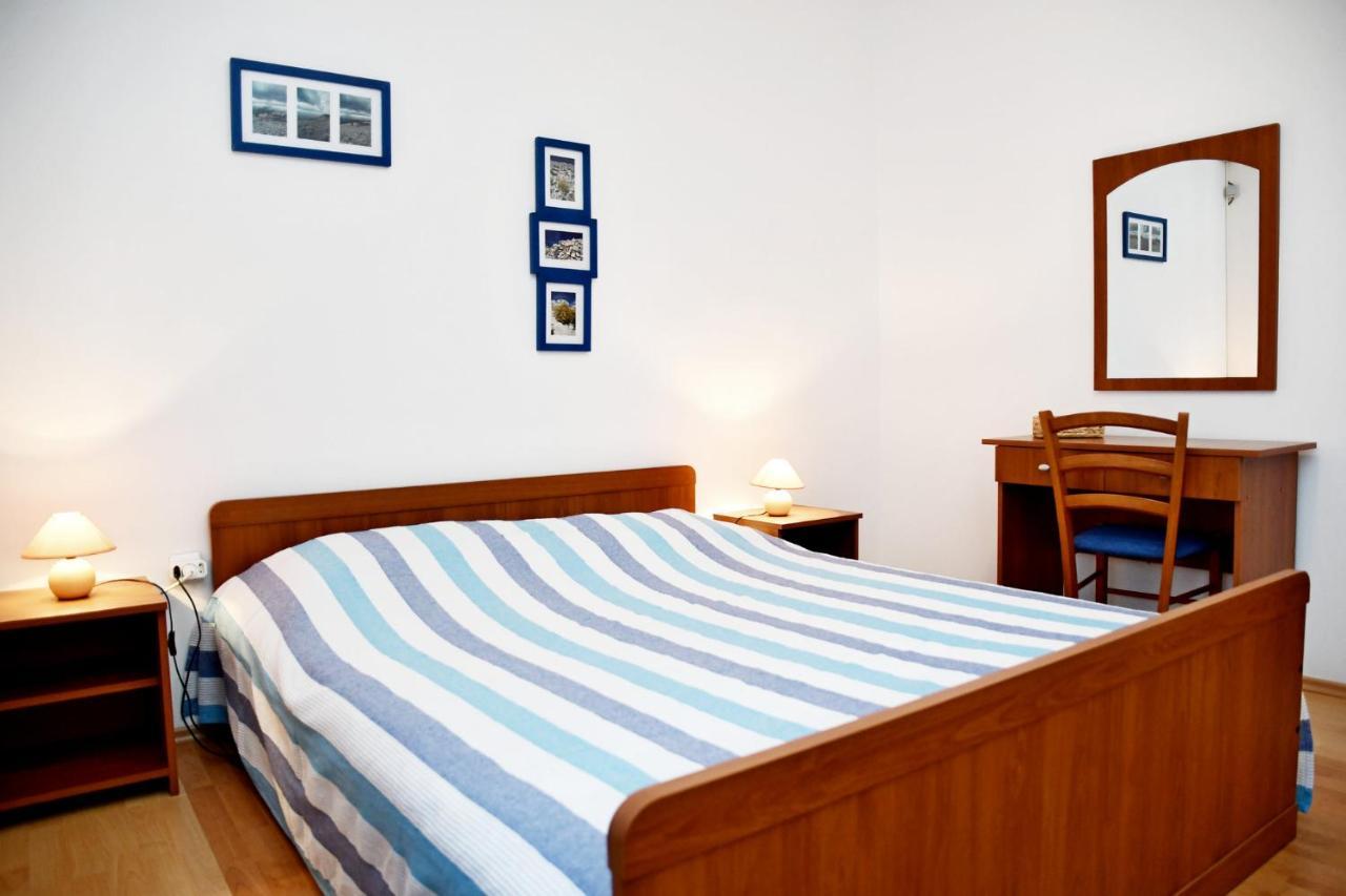 Apartmani Novotny Plavi Banjol Esterno foto